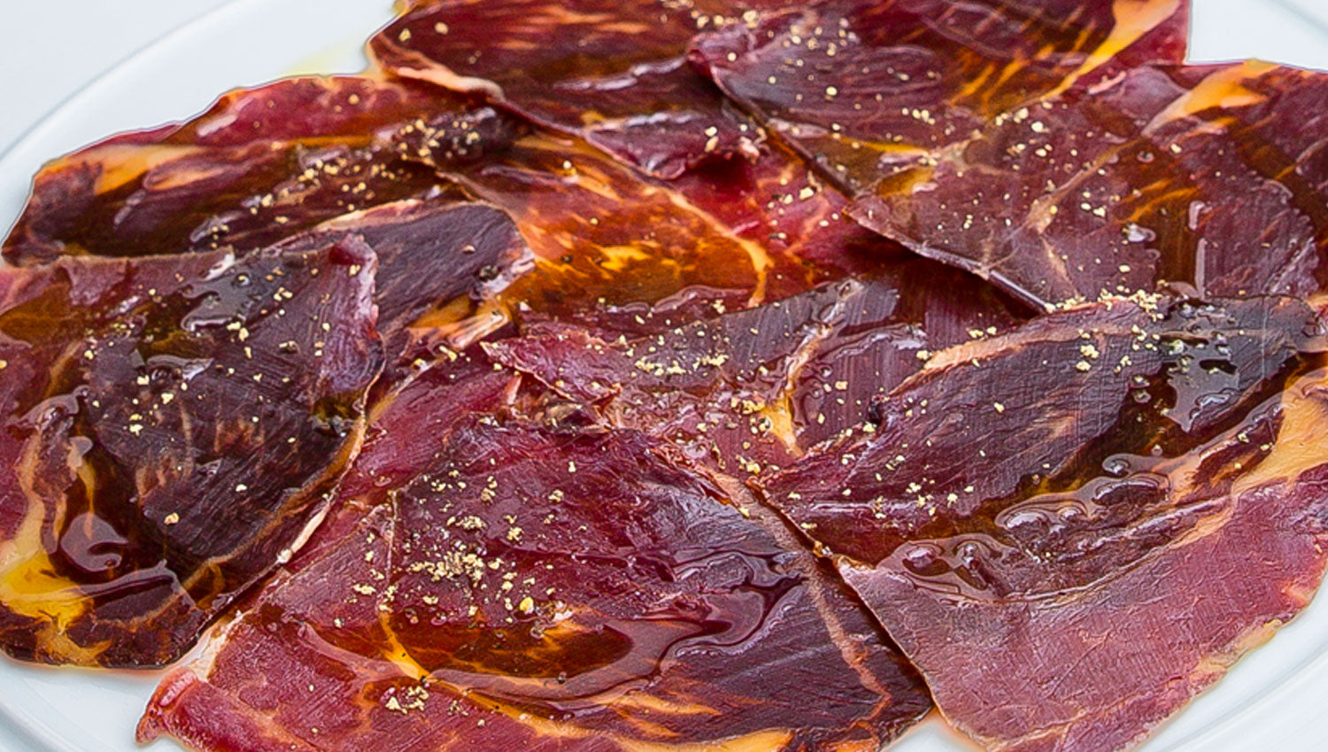 Cecina de León aliñada con umbra y pimienta